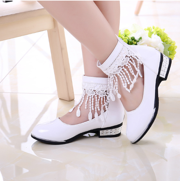 รองเท้าคัชชูเด็กหญิงสีขาว ตกแต่งลูกไม้รัดข้อเท้า หรูหรา