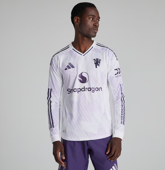 เสื้อแขนยาวแมนเชสเตอร์ ยูไนเต็ด 2025 2026 ทีมเยือน Away Authentic เวอร์ชั่นนักเตะของแท้