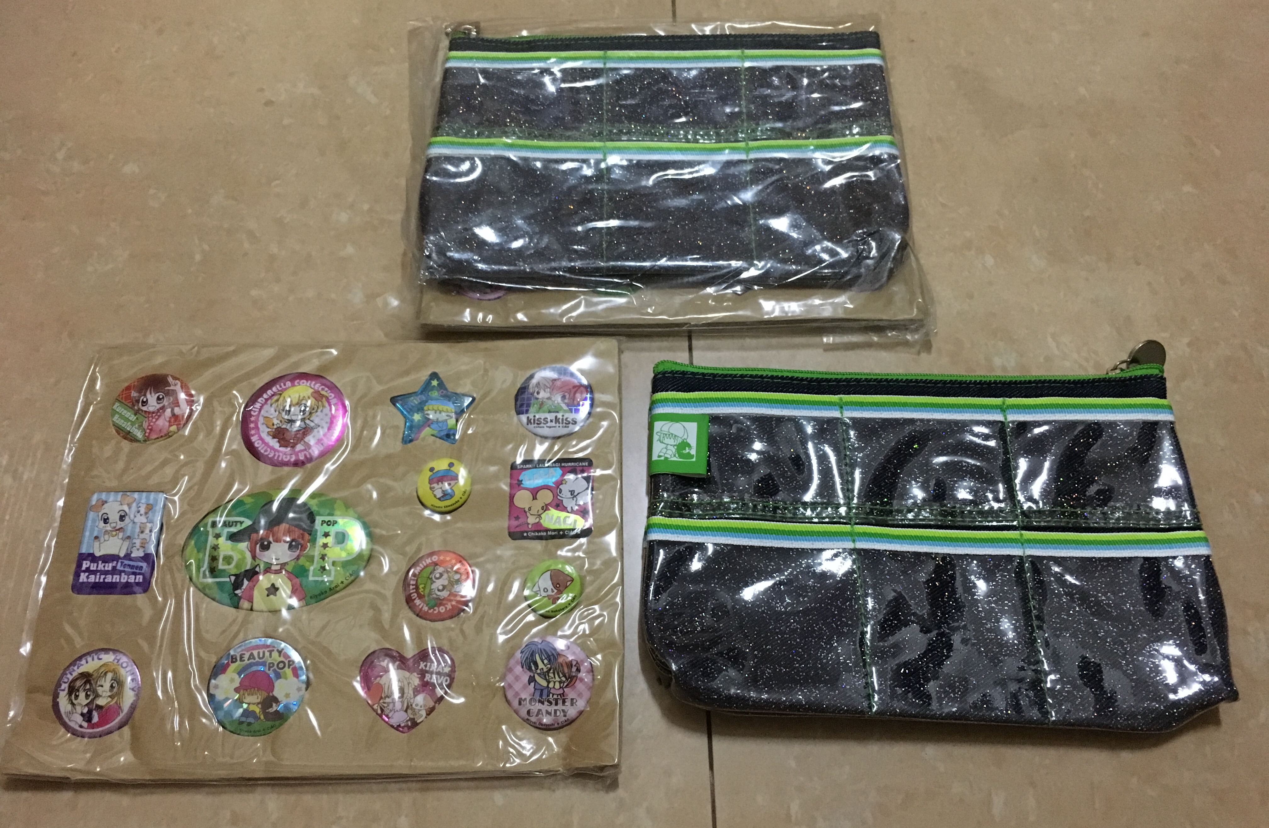 เซตกระเป๋า + เข็มกลัดบงกช (Shogakukan)