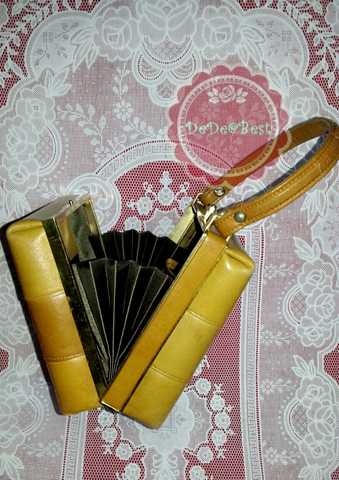 ขายแล้วค่ะ B21:Vintage leather bag กระเป๋าถือหนังแท้สีน้ำตาลทอง ทรงสี่เหลี่ยม สวยค่ะ❤