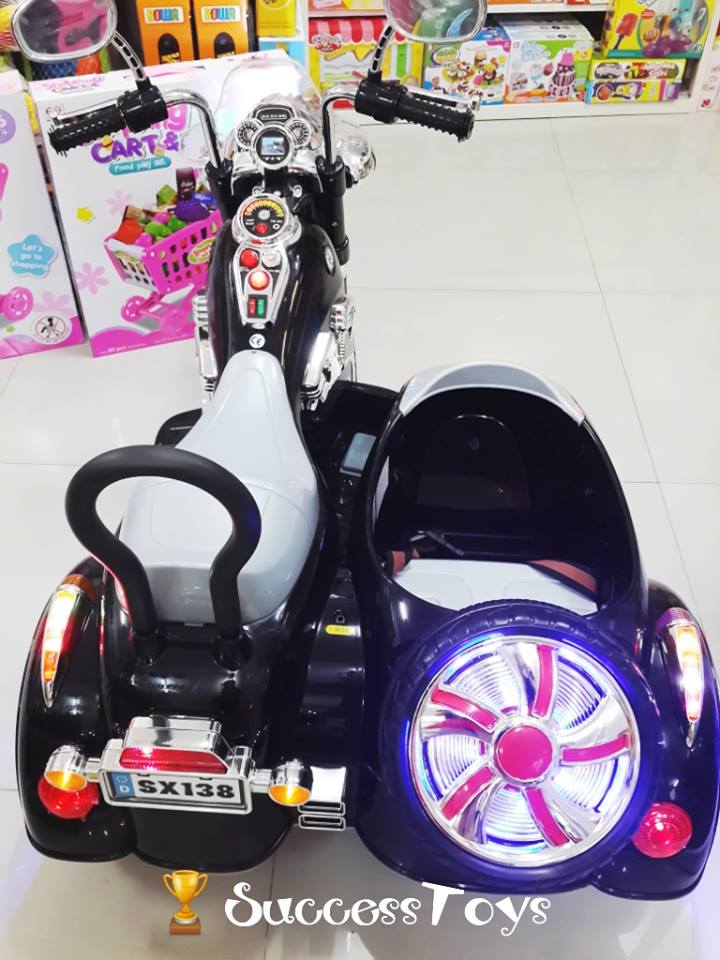 รถแบตมอเตอร์ไซค์ฮาเล่ย์พ่วงข้าง 2 มอเตอร์ มี 2 สี ดำ ขาว