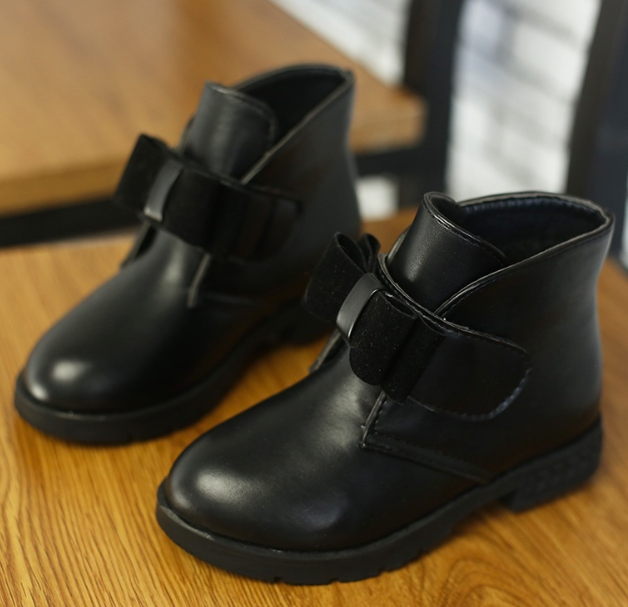 รองเท้าหนังA08สีเเดง