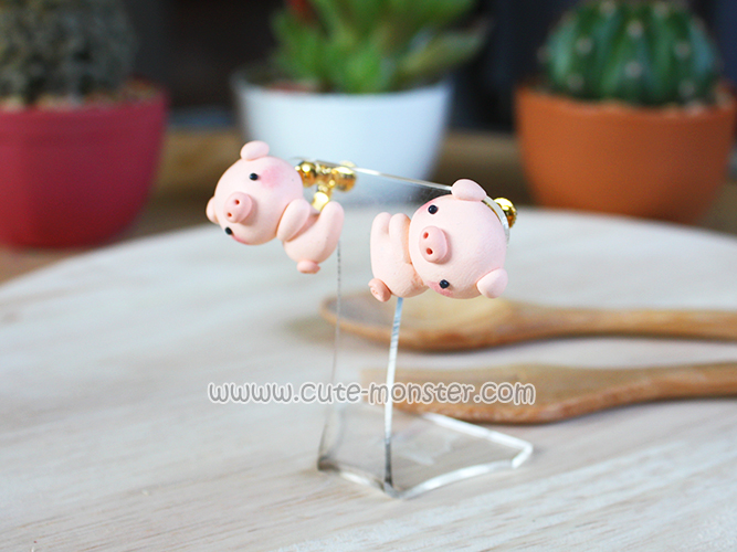 ต่างหูหมูน้อยเกาะหู Piggy Pig