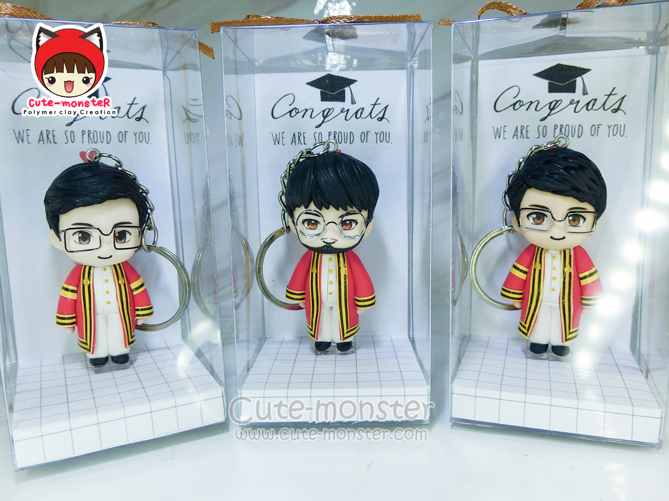 ตุ๊กตาครุยพระจอมเกล้่า ของขวัญรับปริญญา