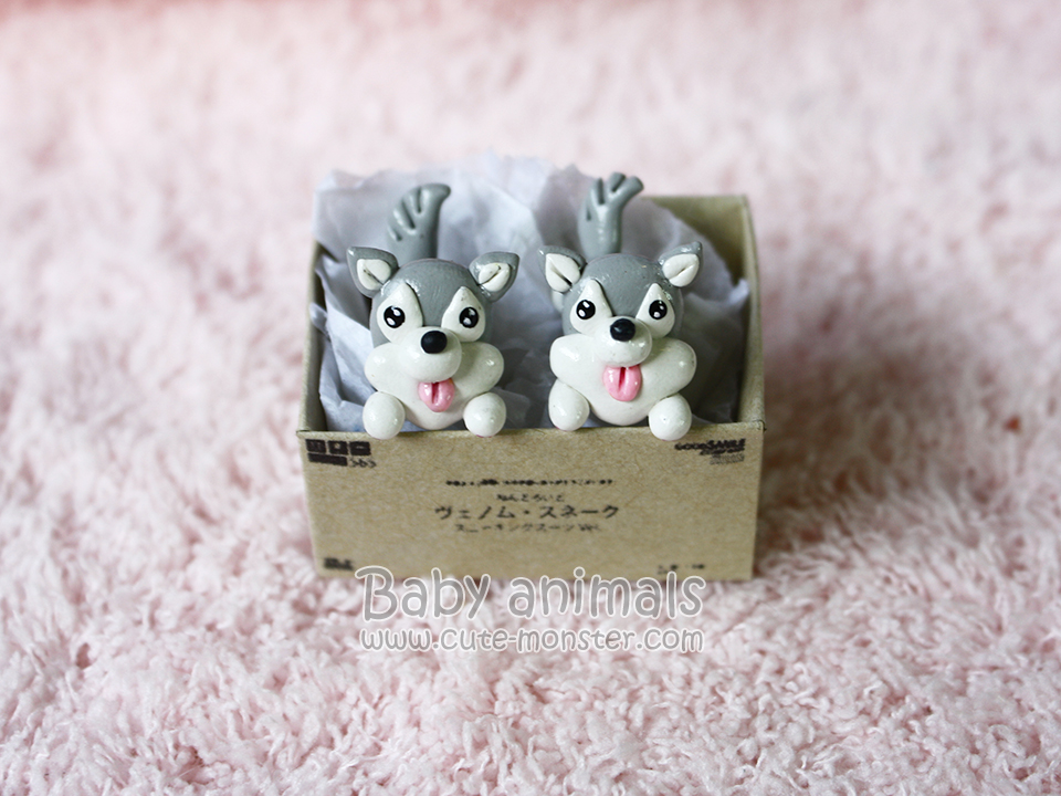 ต่างหูดินปั้น Baby siberian husky (Gray)