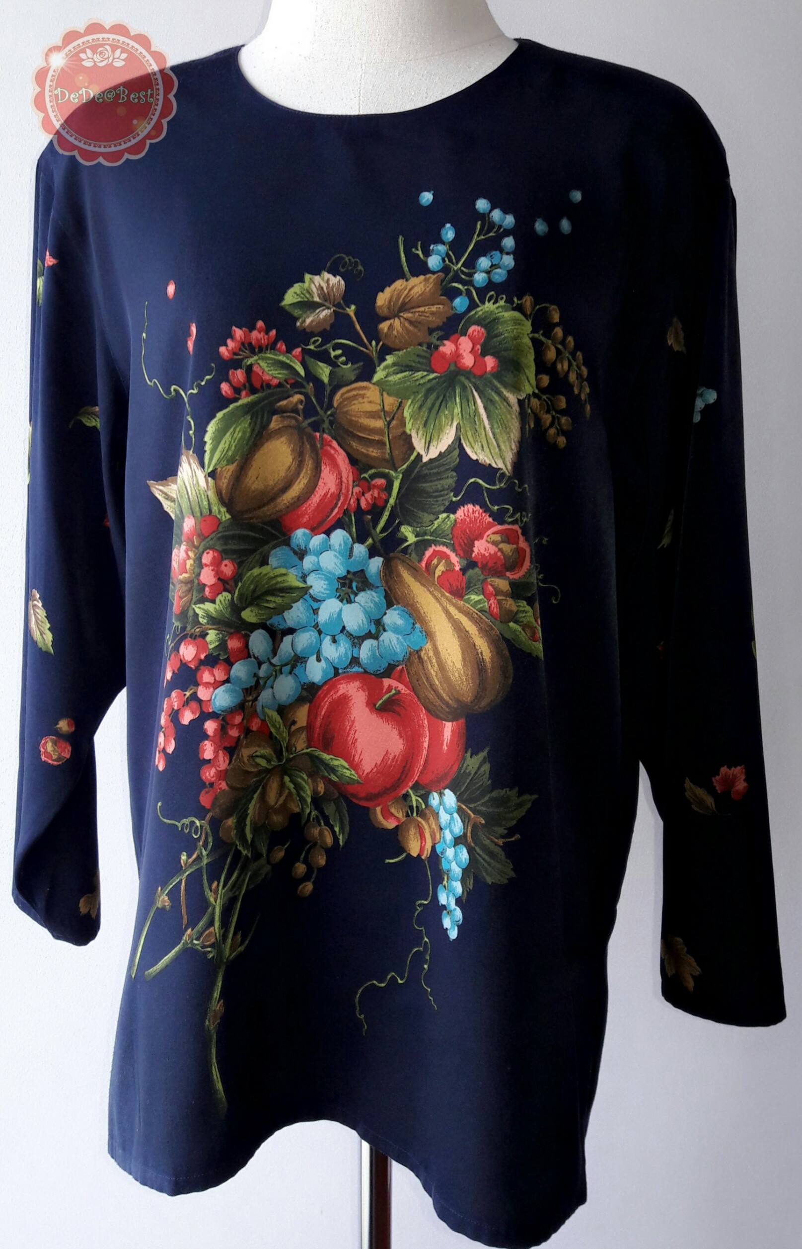 ขายแล้วค่ะT120:Vintage top เสื้อวินเทจสีดำลายผลไม้❤