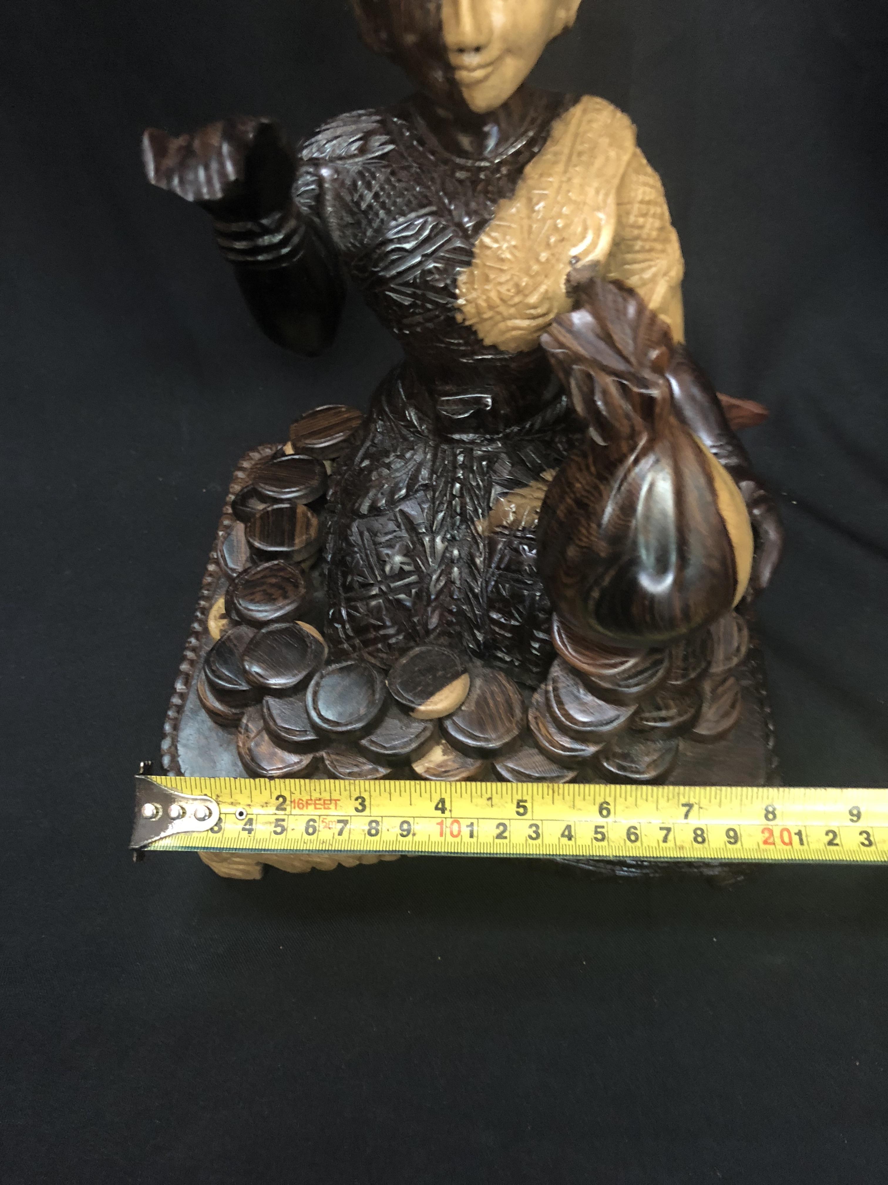 นางกวักไม้ชินชัน ขนาดหน้าตัก 8 นิ้ว