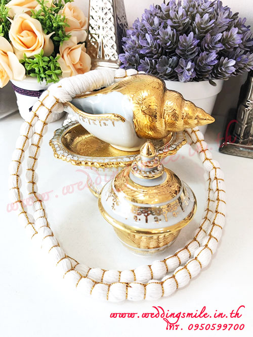 ชุดสังข์หลั่งน้ำพร้อมพานรองสังข์ + โถแป้งเจิม 2" ลายถมทอง + สายมงคลแฝด ฟรี แป้งเจิม 2 ก้อน เซ็ทละ 1200.-