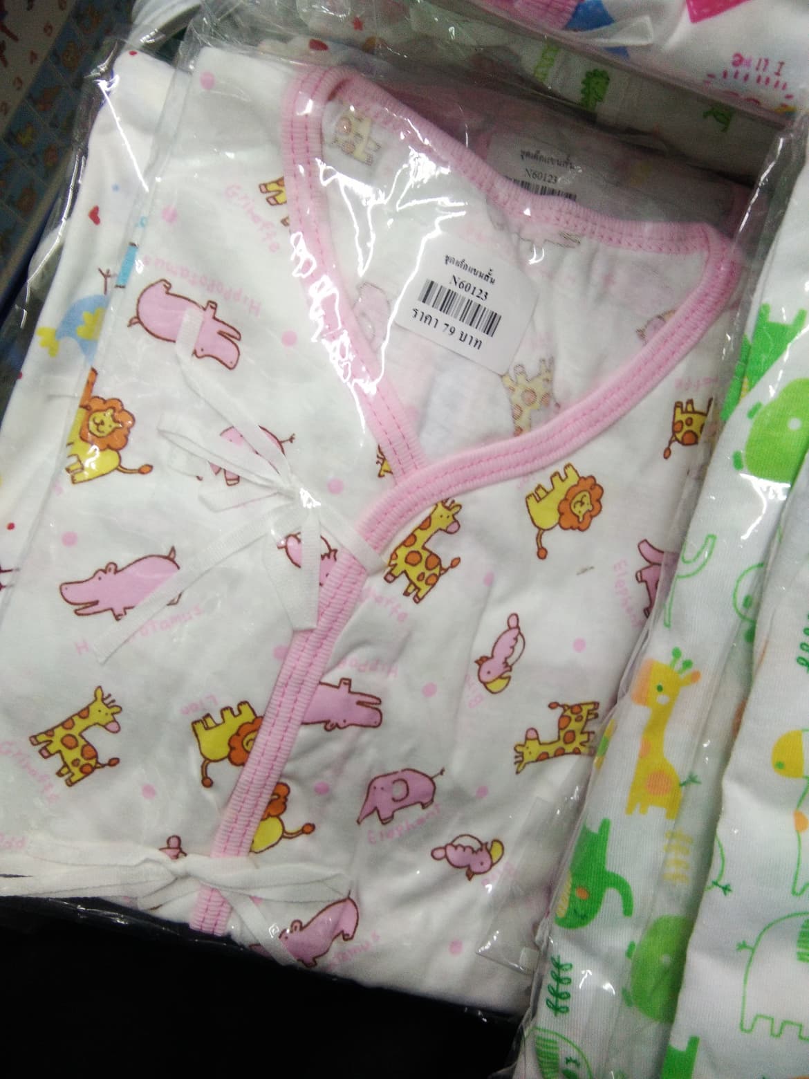 ชุดเด็กอ่อน แขนสั้นขาสั้น ผูกป้ายหน้า