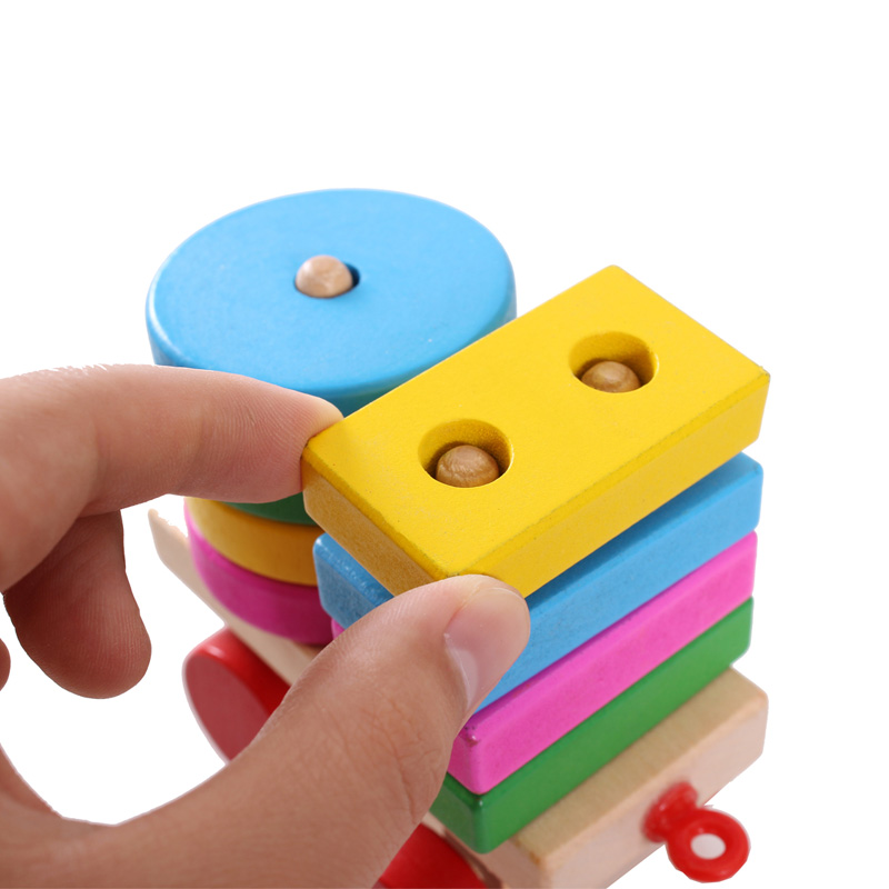 ของเล่นไม้ รถไฟลาก บล็อคไม้สวมหลัก เสริมพัฒนาการ