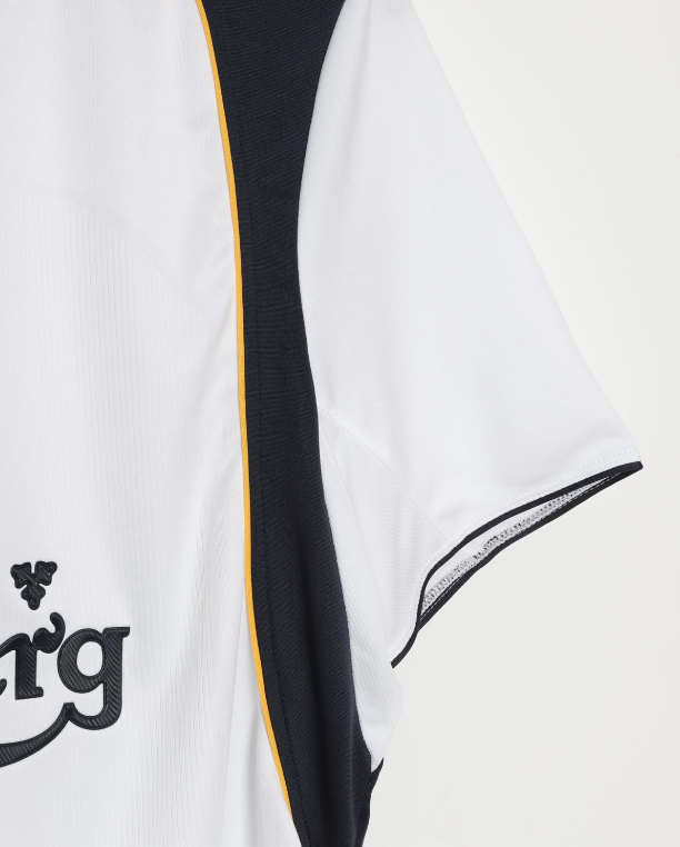 เสื้อลิเวอร์พูลย้อนยุค Retro 01-02 Away ของแท้