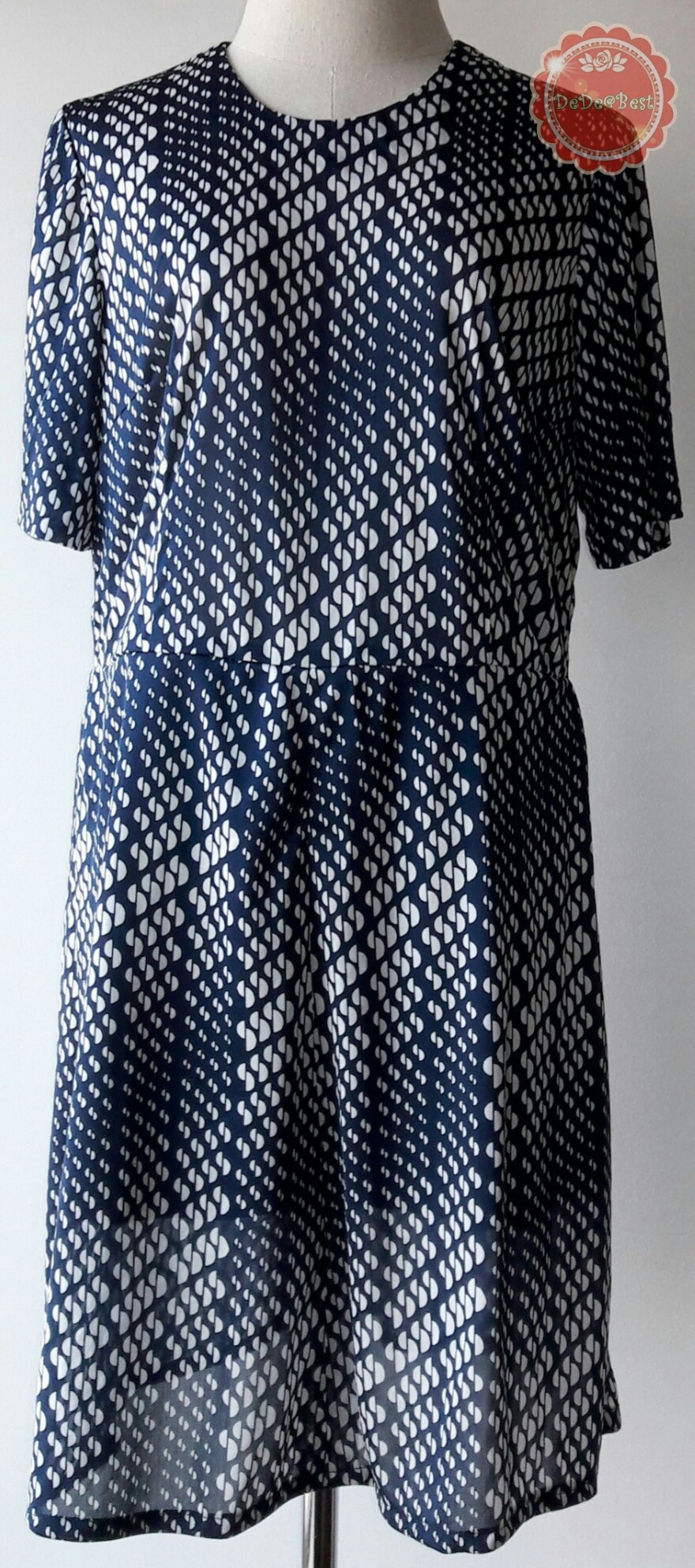 ขายแล้วค่ะ D1:Vintage dress เดรสวินเทจลายกราฟฟิคย้อนยุค ❤