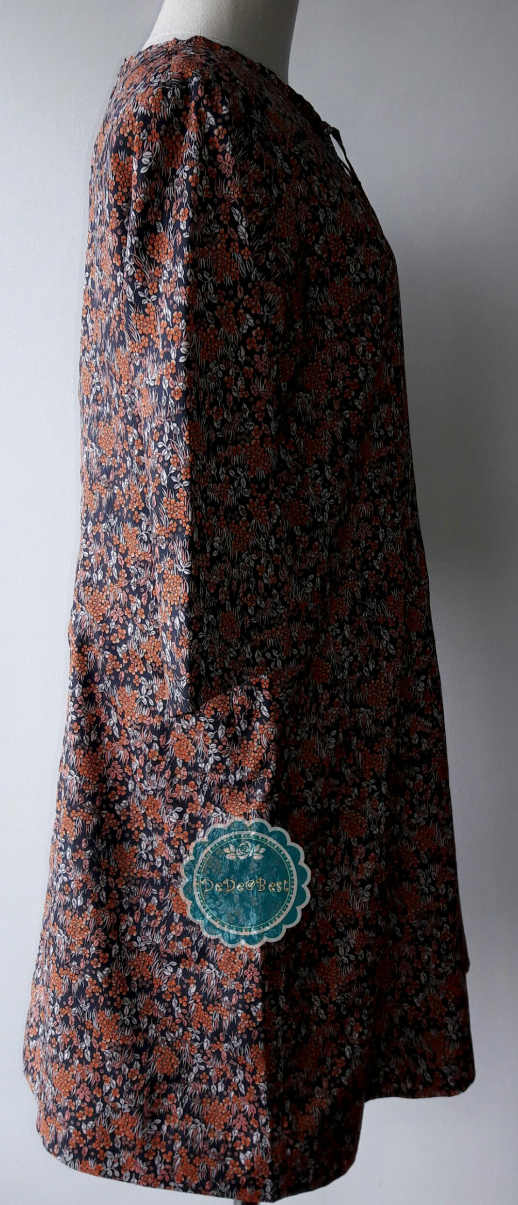D63:Vintage dress เดรสวินเทจลายดอกไม้สีดำ-สีส้ม คอผูกโบว์ได้