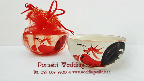ของชำร่วยงานแต่งงาน ถ้วยน้ำจิ้มลายดอกไม้และลายกาไก่ (A) สั่งซื้อขั้นต่ำ 100 ชิ้น พร้อมห่อผ้า 20.-