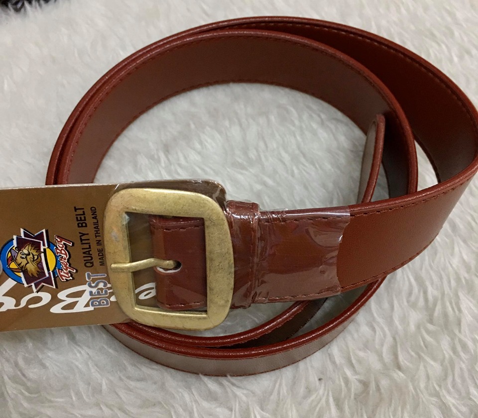 เข็มขัดหนัง PVC สีน้ำตาล หัวเหลี่ยม ขนาดกลาง