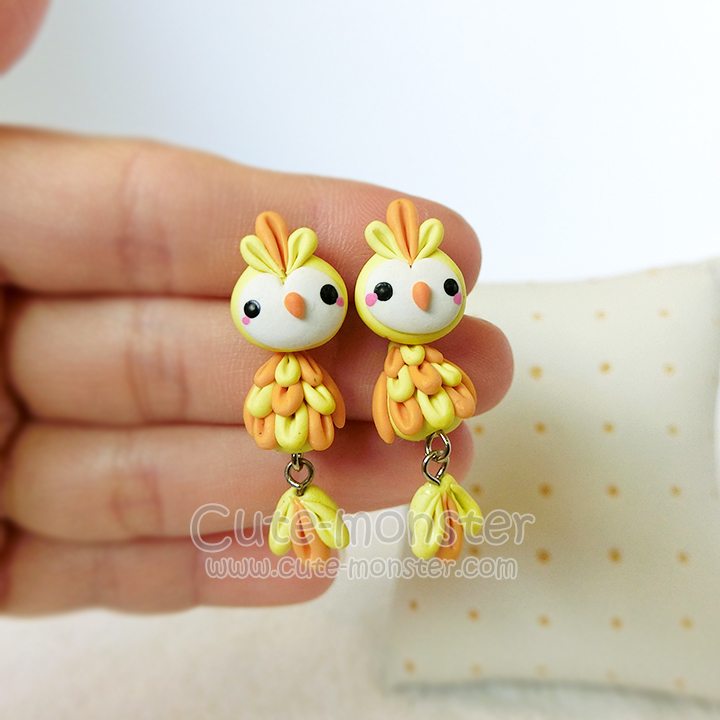 ต่างหูดินปั้น นกน้อยสีเหลือง Yellow Bird Earrings