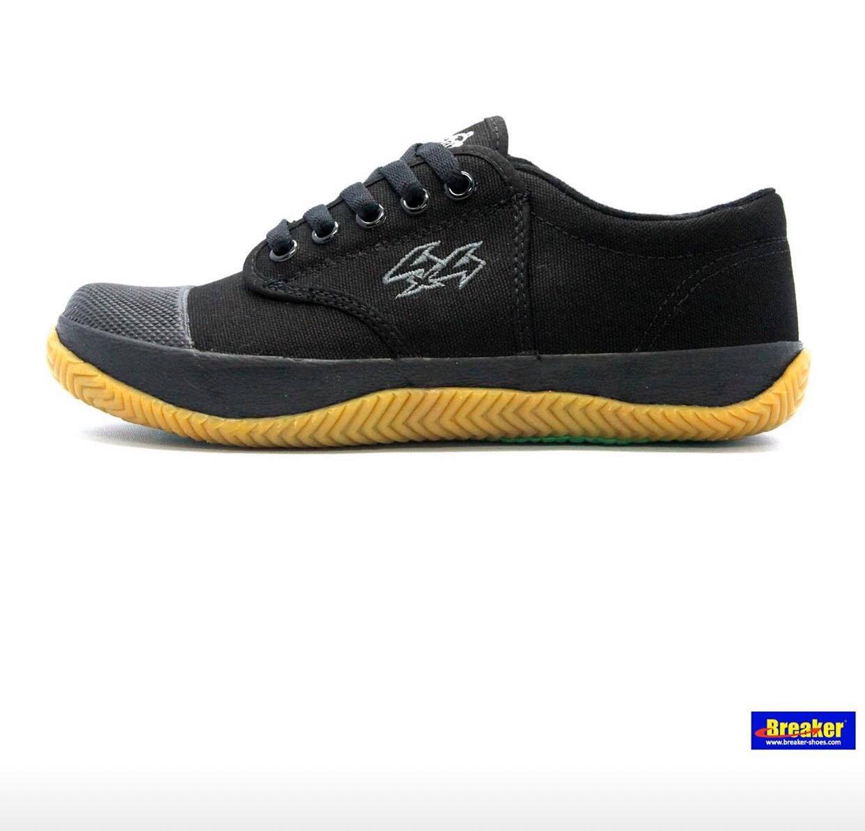 รองเท้านักเรียน Breaker Futsal สีดำ พร้อมปักชื่อ
