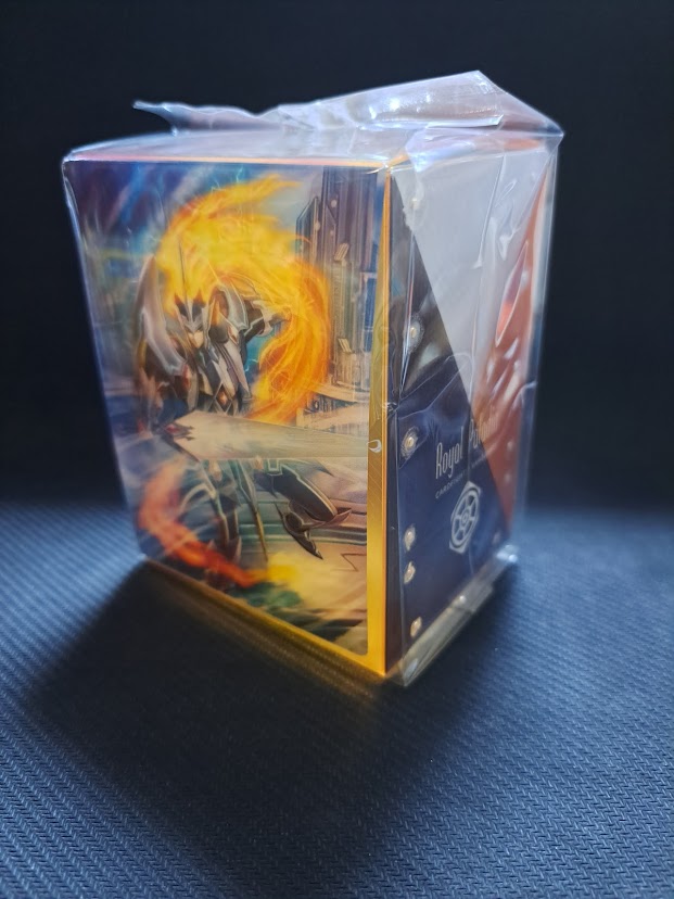 Cardfight!! Vanguard : Deck Case 10th Anniversary Gift Box Royal Paladin กล่องใส่การ์ด แวนการ์ด