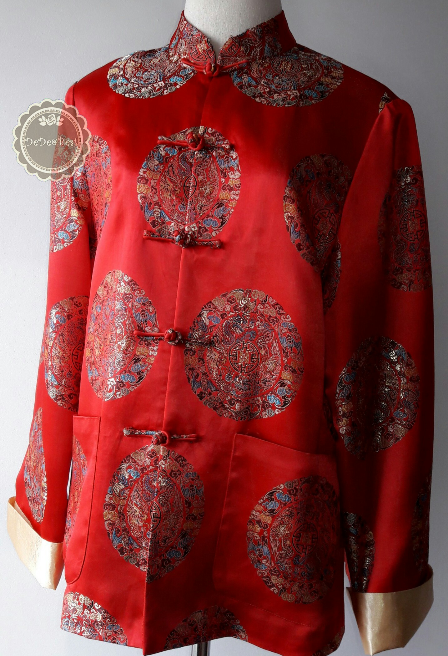 T127:Vintage top เสื้อสีแดง แขนยาว ปักลายมังกร สวยและสภาพดีมากค่ะ (ซับในทั้งตัว)