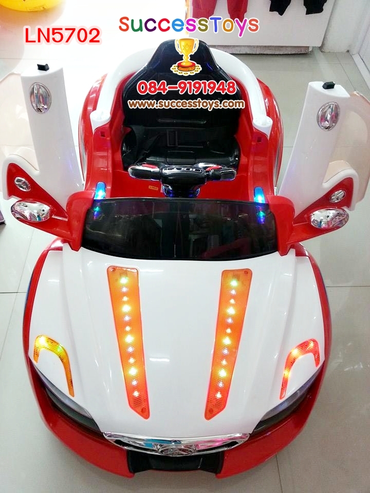 รถแบตเตอรี่เด็กนั่ง รุ่น LN012 เบนซ์ปีกนก 2 มอเตอร์ มี 4 สี แดง ขาว เขียว ม่วง