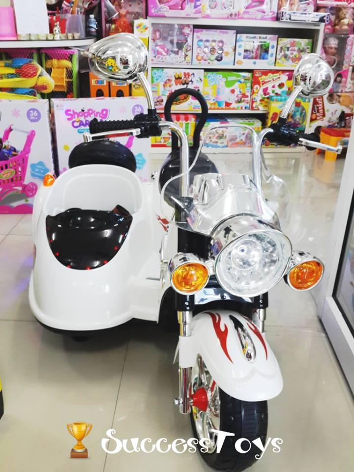 รถแบตมอเตอร์ไซค์ฮาเล่ย์พ่วงข้าง 2 มอเตอร์ มี 2 สี ดำ ขาว
