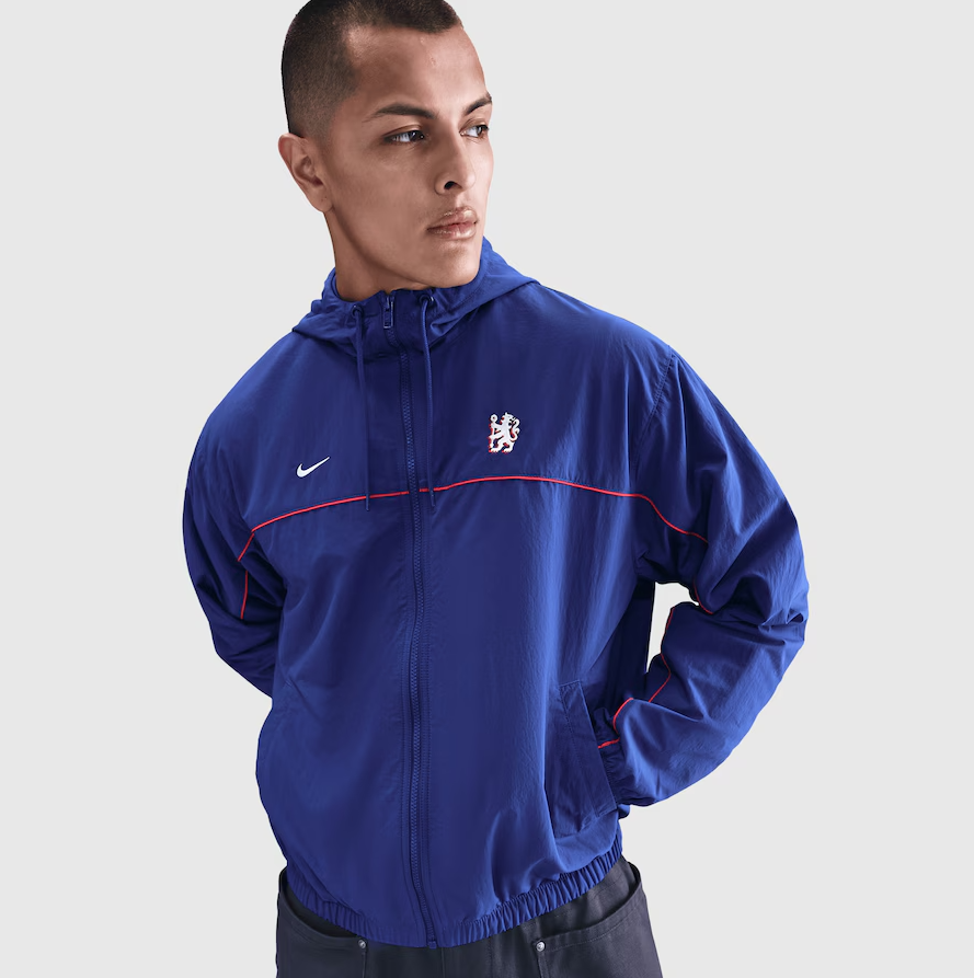 เสื้อแจ็คเก็ตเชลซี Club Futura Hooded สีน้ำเงินของแท้