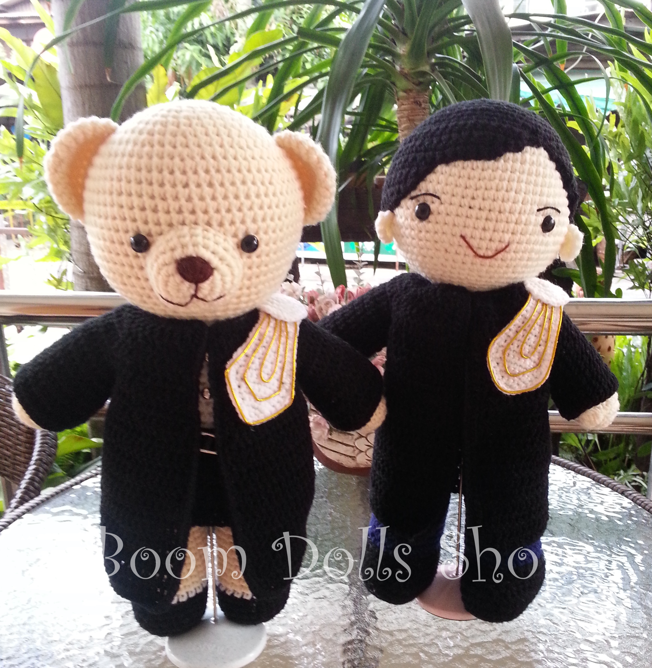 ตุ๊กตาถักหมีเนติบัณฑิต ขนาด 15-16 นิ้ว