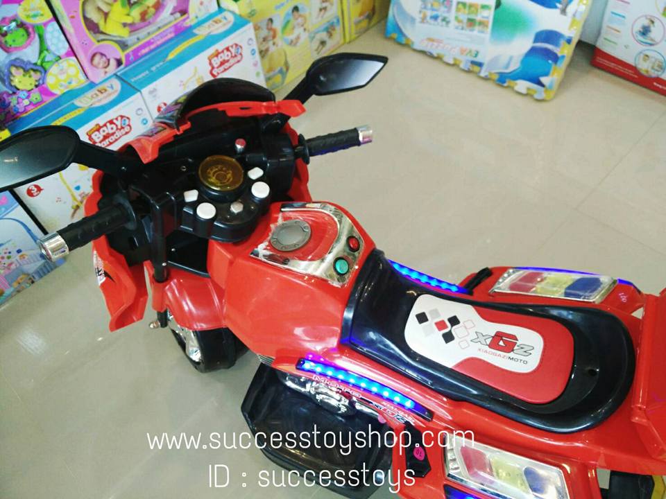 รถมอเตอร์ไซค์ รุ่น LNM996 มี 3 สี แดง ขาว เขียว