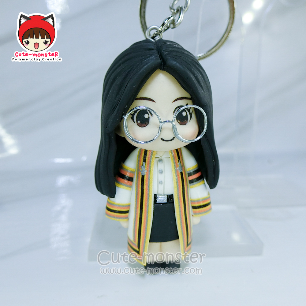 โมเดลตุ๊กตาชุดครุย งานรับปริญญา ม.จุฬา