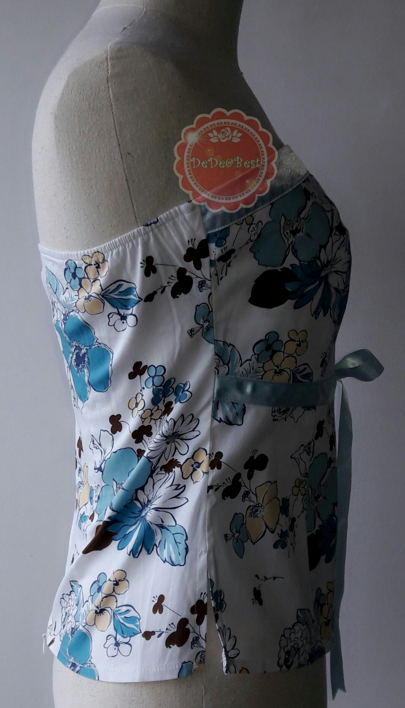 T103:2nd hand top เสื้อเกาะอก ลายดอกไม้สีฟ้า ผูกโบว์ใต้อก สวยหวานน่ารัก