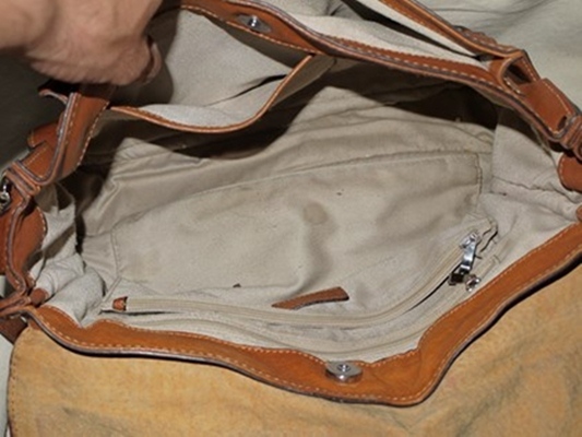 ขายแล้วค่ะ B33:Vintage leather bag กระเป๋าหนังแท้สะพายข้าง (มีหูหิ้ว) !! ส่งฟรีคร่าาา !!❤