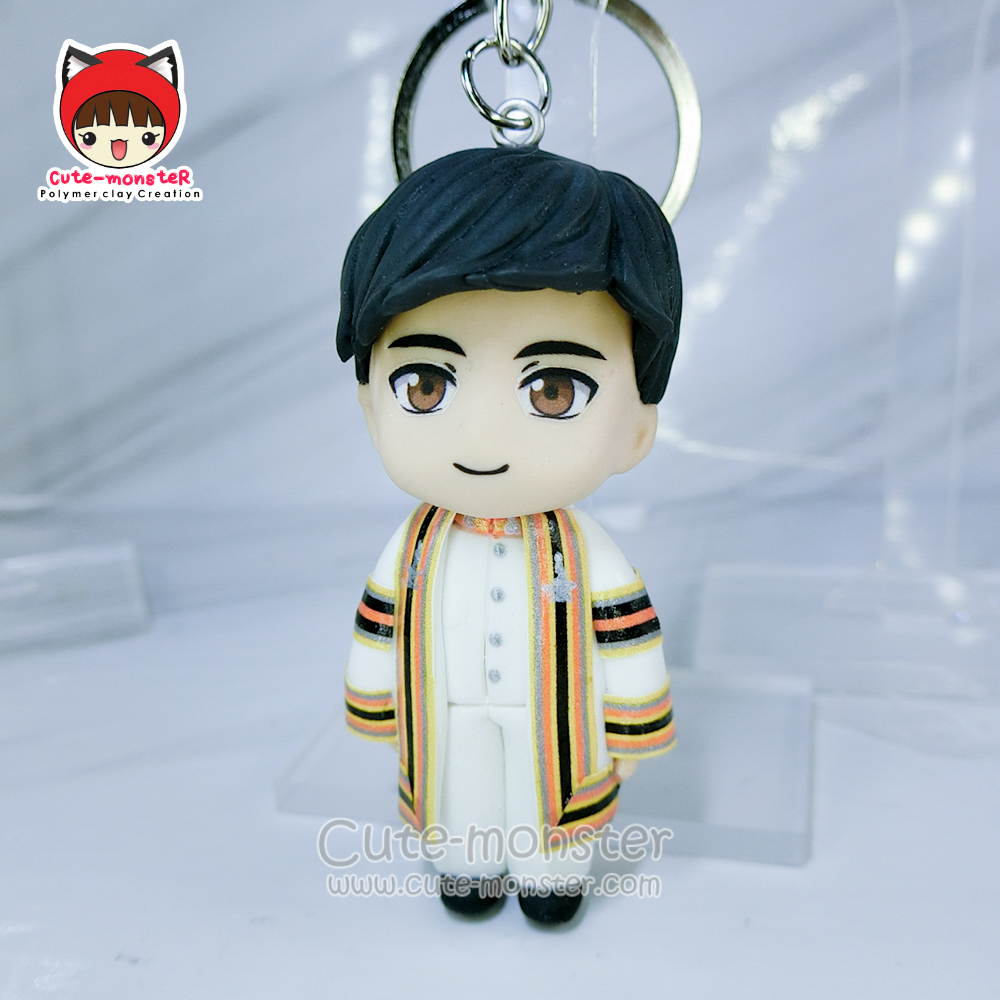 โมเดลตุ๊กตาชุดครุย งานรับปริญญา ม.จุฬา