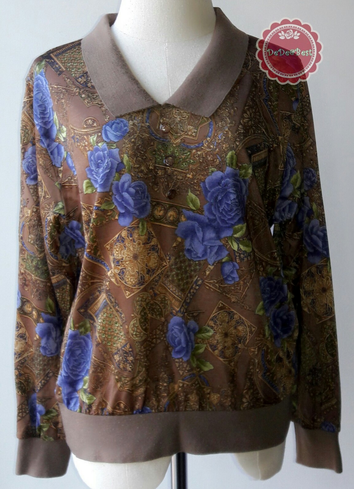 T65:Vintage top เสื้อวินเทจสีน้ำตาล ลายดอกไม้สีน้ำเงินและลายกราฟฟิคสีทอง