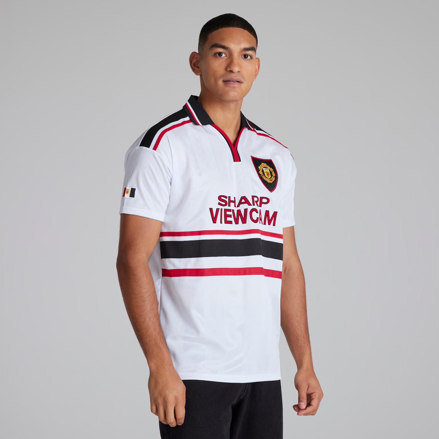 เสื้อย้อนยุคแมนเชสเตอร์ ยูไนเต็ด 1999 FA Cup Semi-Final Shirt ของแท้
