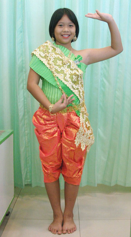 ชุดไทยเด็ก สไบเฉียง+โจงกระเบน มีหลายสี หลายขนาด