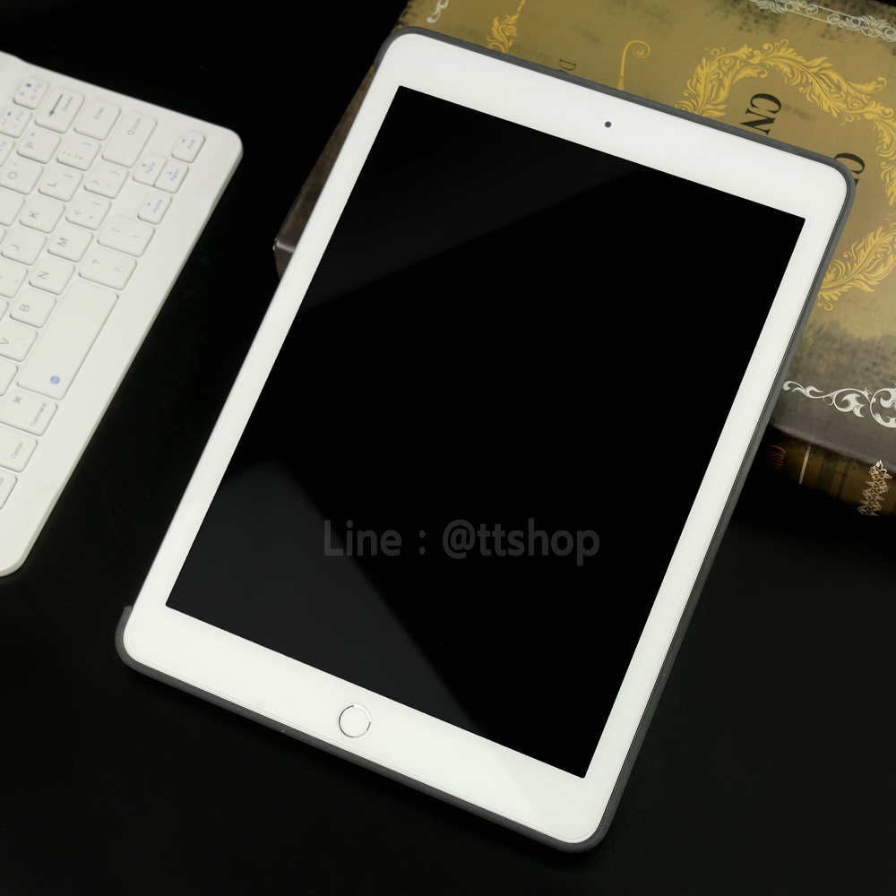 เคส iPad 9.7 2017/2018 รุ่น ครอบหลังเว้าข้าง New Arrival !!!