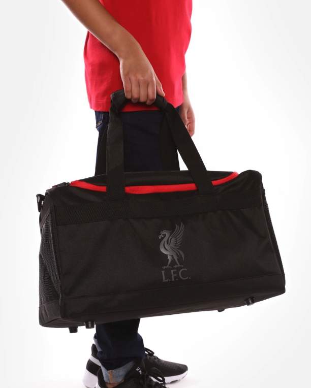 กระเป๋าลิเวอร์พูล Essentials Black Holdall ของแท้