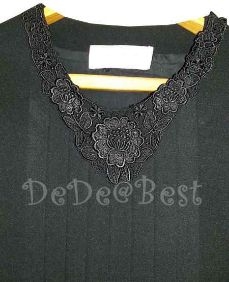 ขายแล้วค่ะ D35:Vintage dress สีดำตีเกล็ดด้านหน้าและติดลูกไม้ที่คอเสื้อ❤