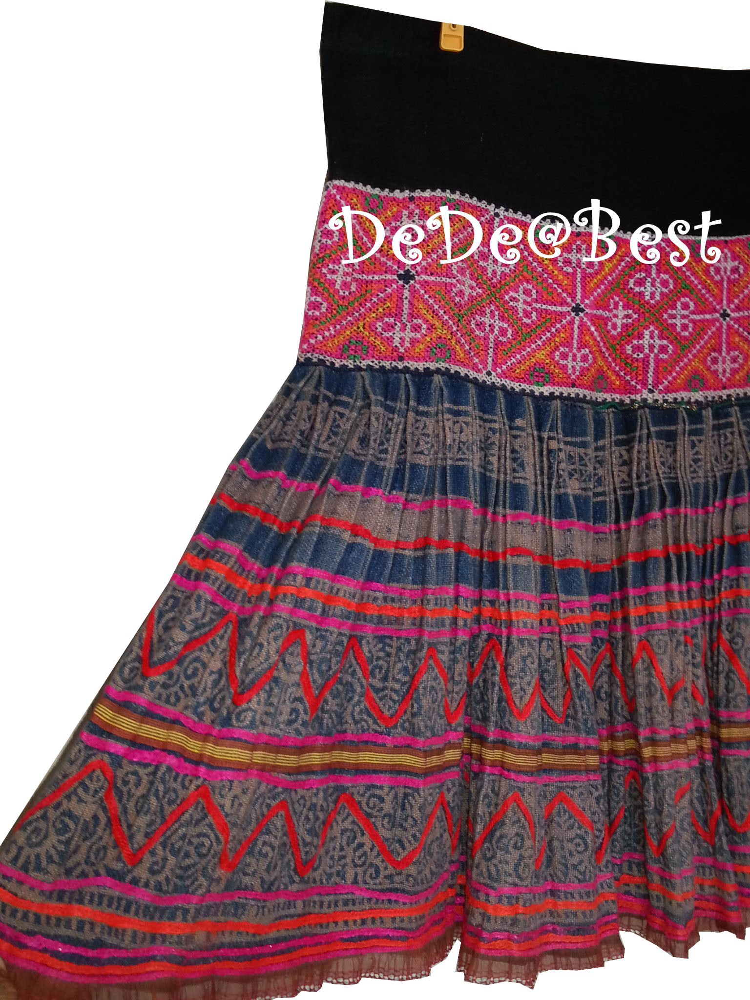 ขายแล้วค่ะ S4:2nd hand skirt กระโปรงชาวเขาปักลายสวย❤