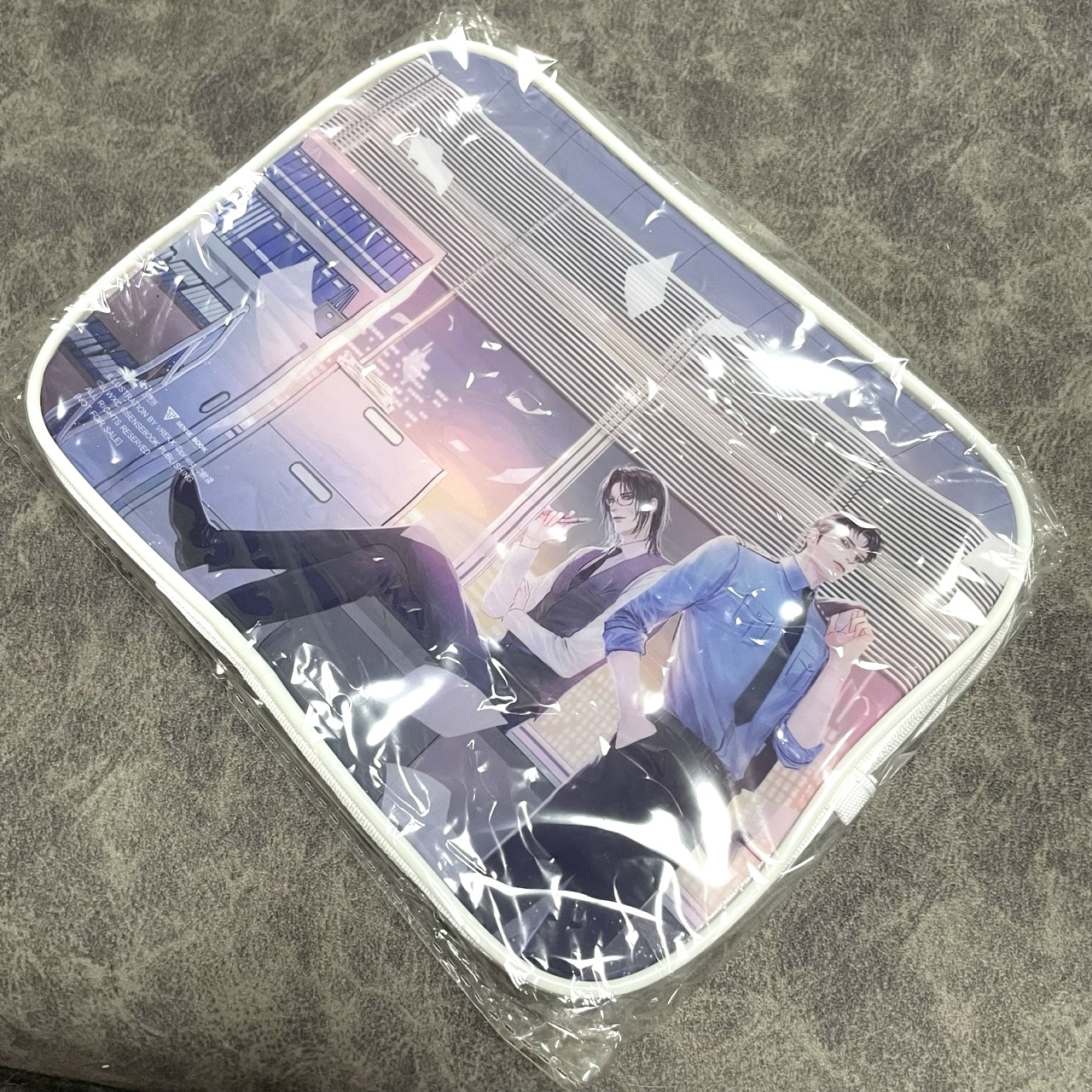 *ของพรีเมียม* กระเป๋า PVC ชาลาในอนธการ Sense Book