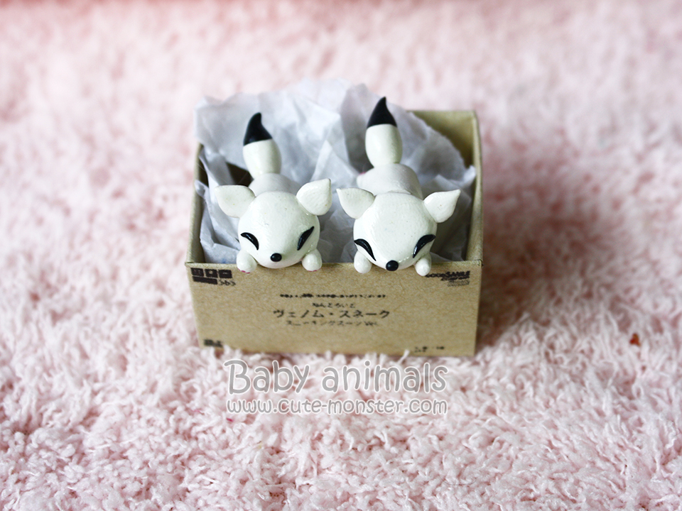 ต่างหูดินปั้น Baby white fox