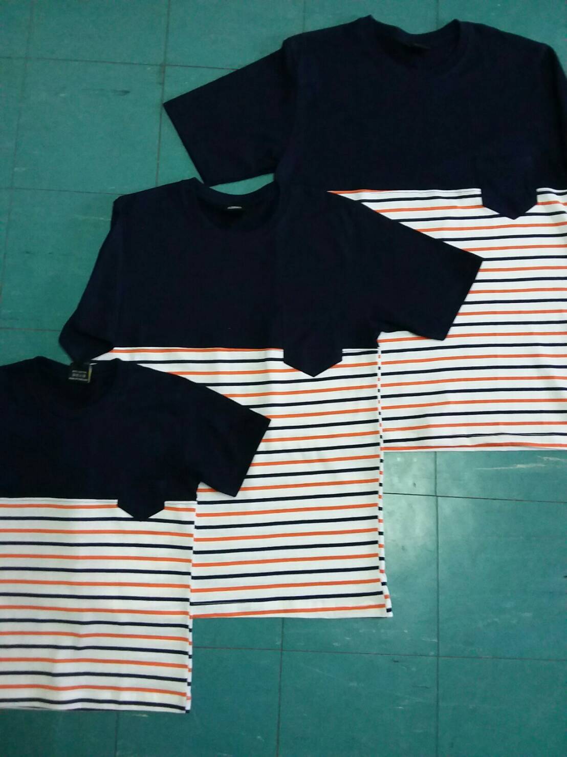 เสื้อครอบครัว สีสันสดใส สั่งเพิ่มซิปเปิดให้นมได้ มีให้เลือกหลายสี