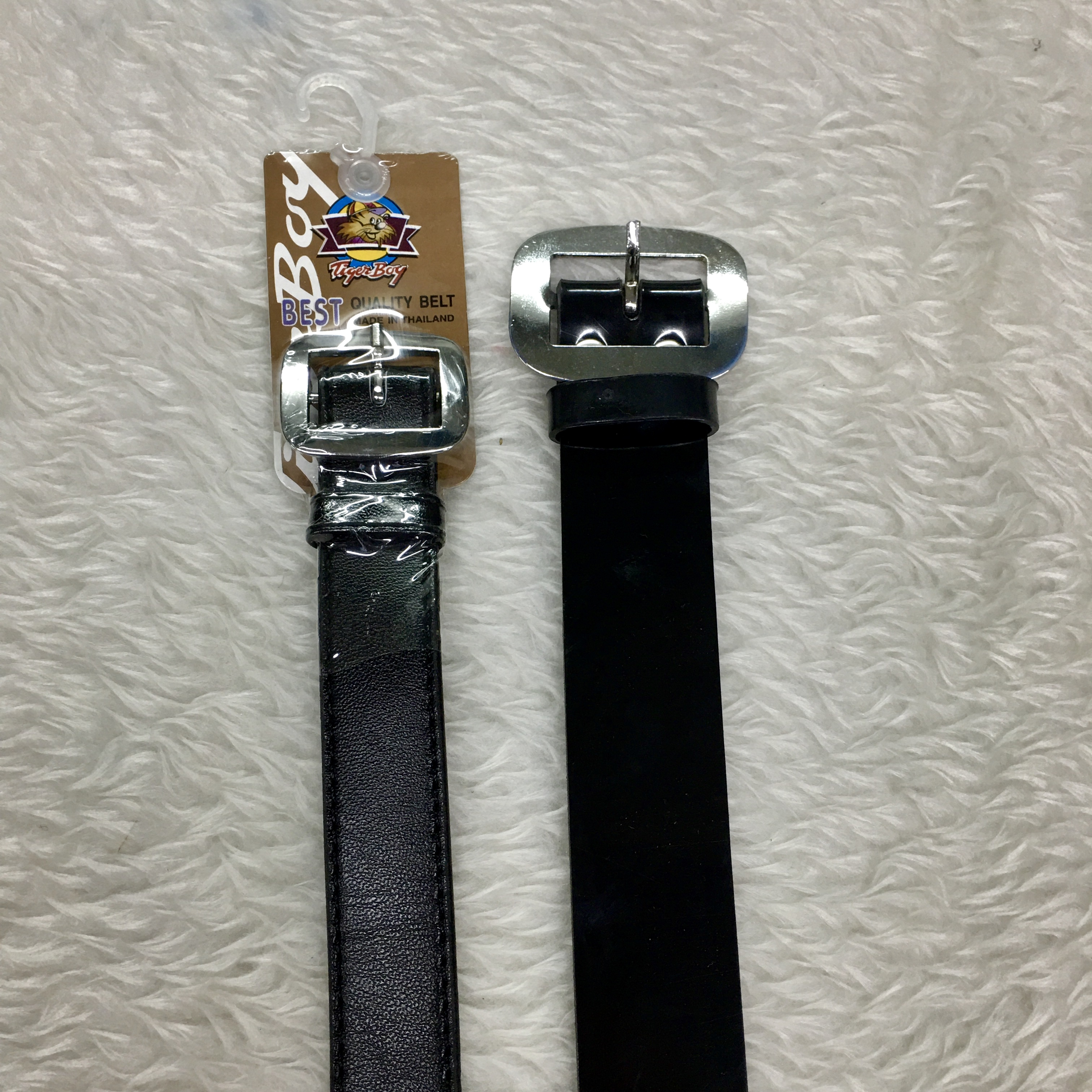 เข็มขัดนักเรียนมัธยมชาย หนังแก้วสีดำ หัวเหลี่ยม