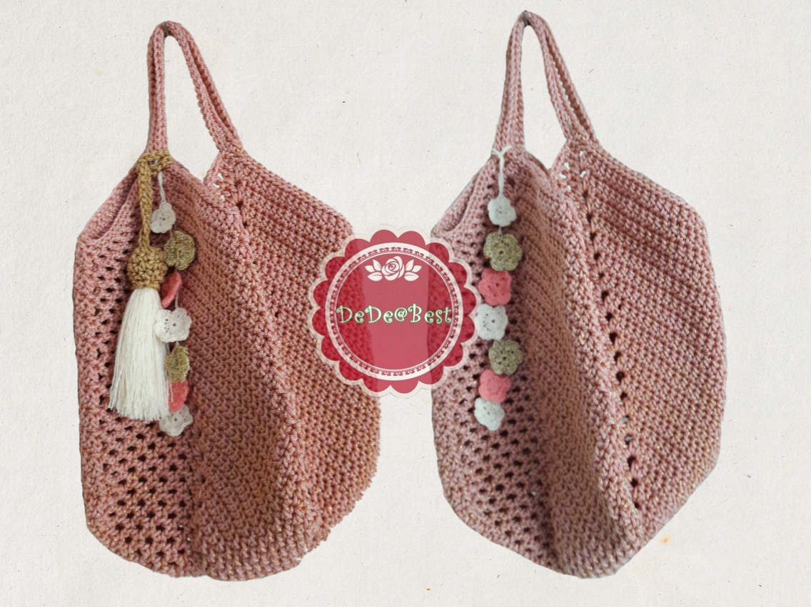 ขายแล้วค่ะ B70: Handmade bag กระเป๋าถุงแกง กระเป๋าถักเชือกร่มสีชมพูกลีบบัวดิ้นทอง สินค้าใหม่ค่ะ ❤