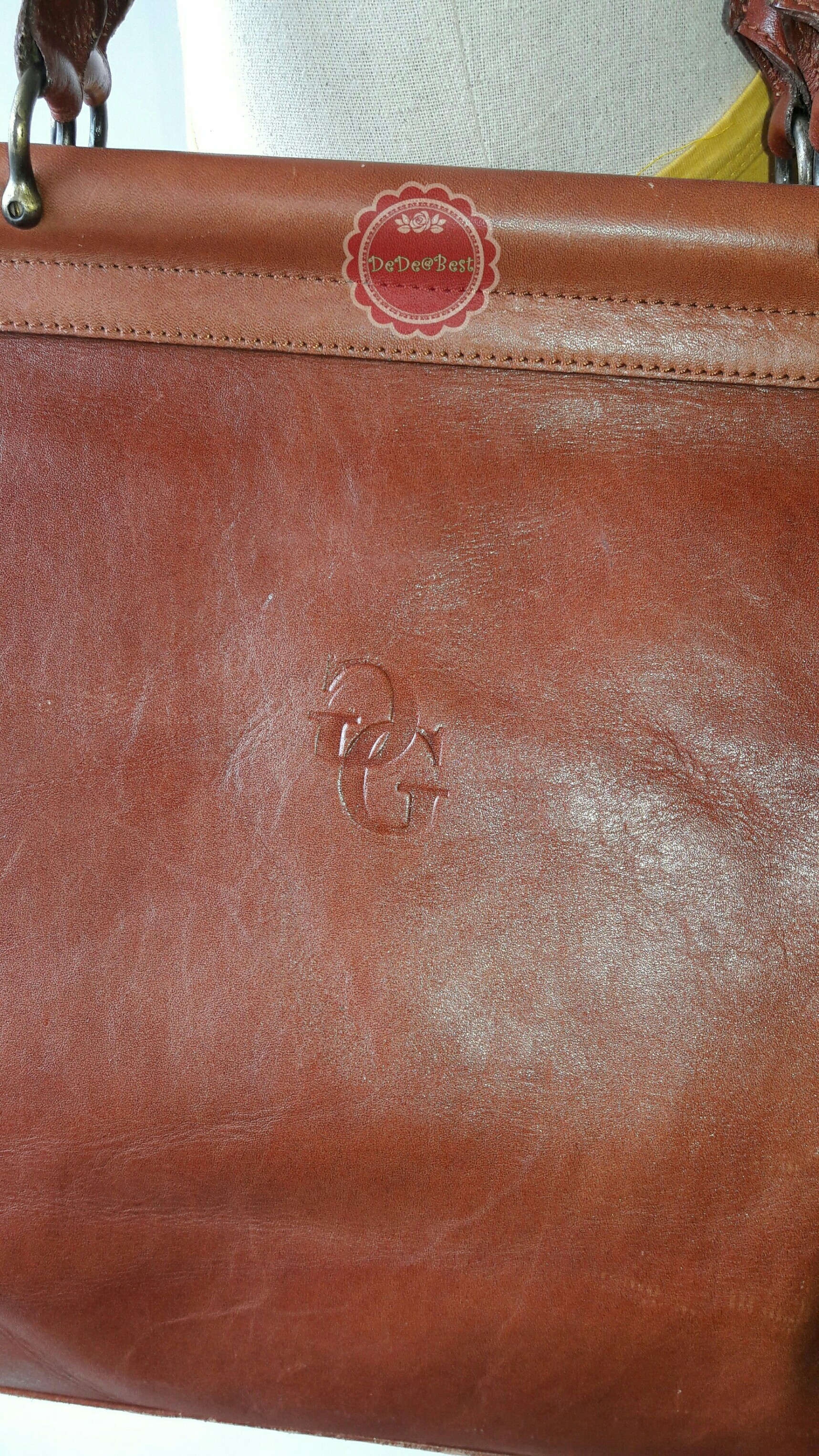 ขายแล้วค่ะ B60: Vintage leather luggage กระเป๋าเดินทางหนังแท้ ทรงวินเทจ❤