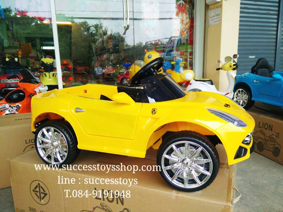 รถแบตเตอรี่เด็กนั่งไฟฟ้า ยี่ห้อ MiNi FERRARI 2m สีเหลือง