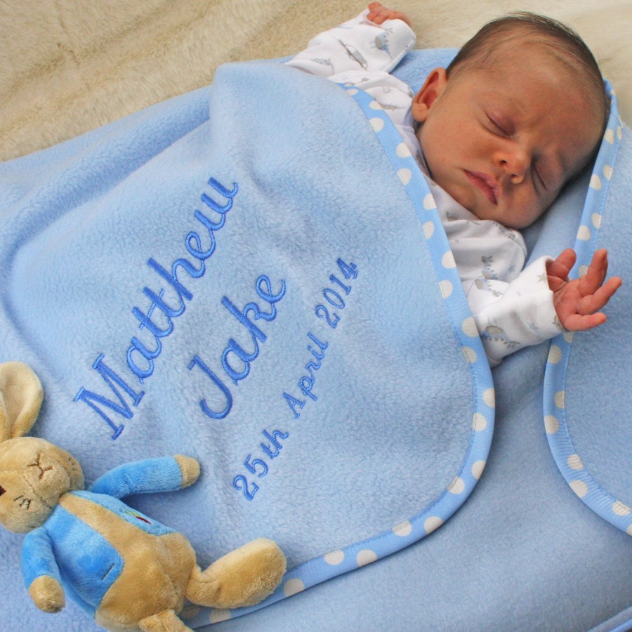 บริการปักชื่อเด็ก ลงบนสินค้า อาทิ ผ้าอ้อม เสื้อผ้า ผ้าห่ม กระเป๋า