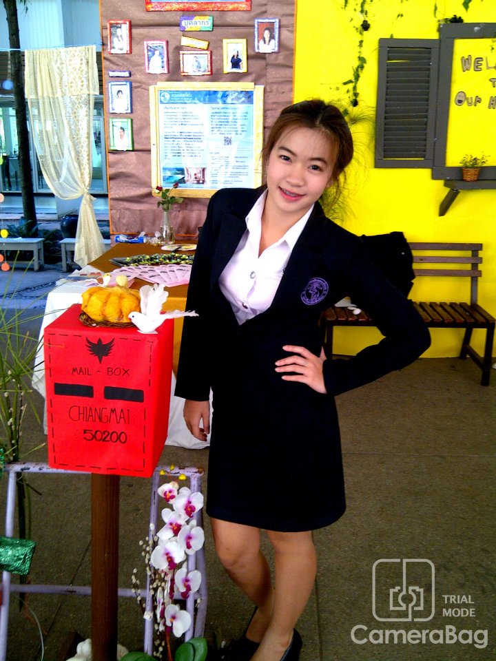 เสื้อสูทนักศึกษาหญิง เข้ารูป ผ้าโพลี มี 2 สี - กรมท่า,ดำ