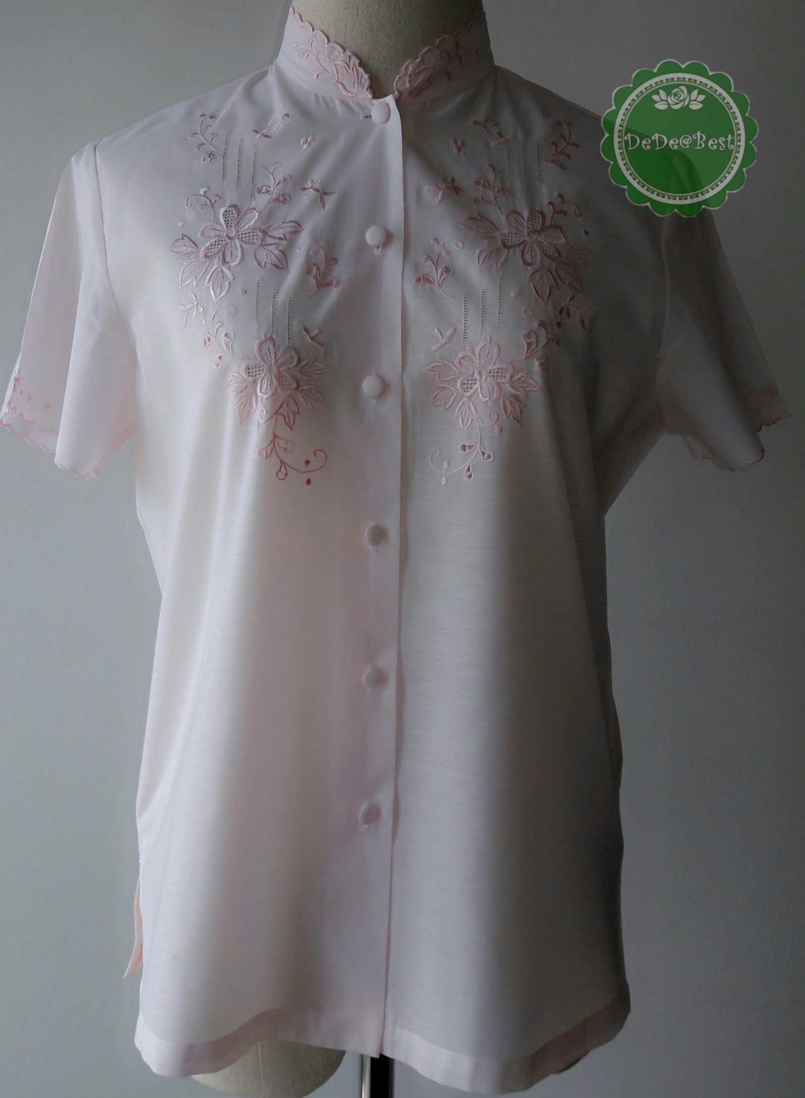 ขายแล้วค่ะ T95:Vintage top เสื้อวินเทจคอจีน ผ้าสีชมพู ปักลายดอกไม้❤