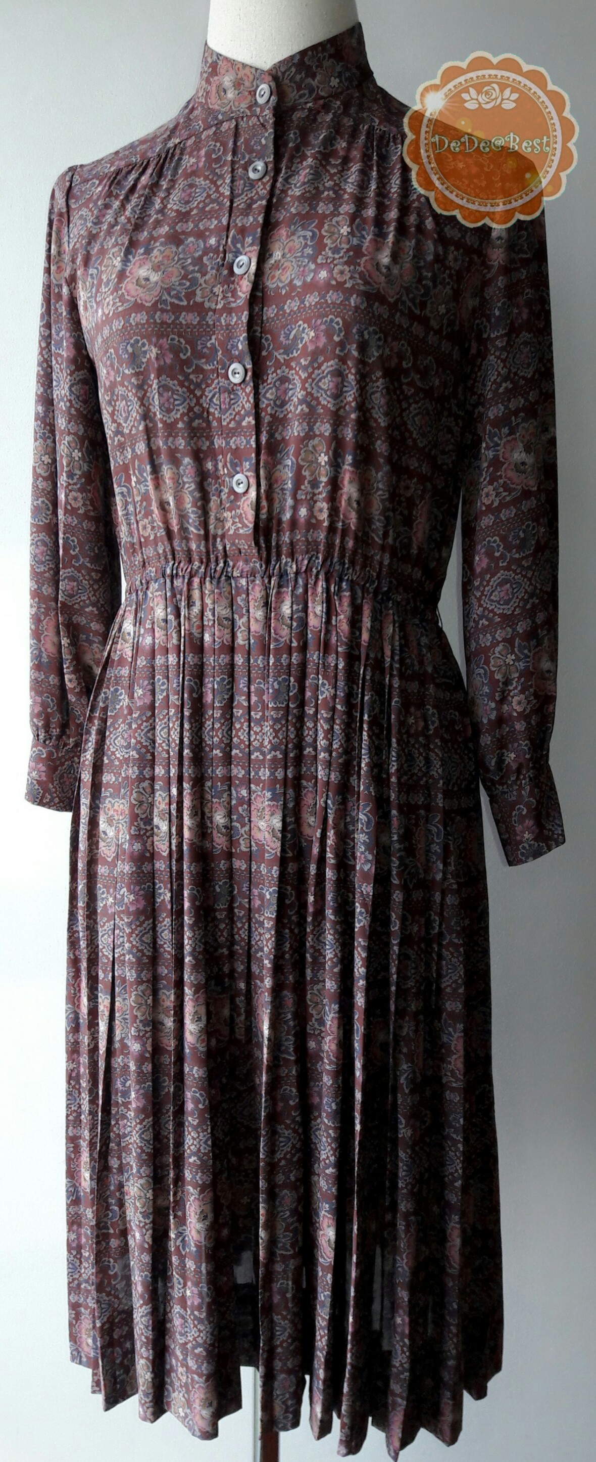 ขายแล้วค่ะ D60:Vintage dress เดรสวินเทจ โทนสีน้ำตาล ลายกราฟฟิคและดอกไม้❤